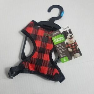 NWT UNIQUE PETZ RED AND BLACK PLAID DOG HARNESS SIZE SMALL